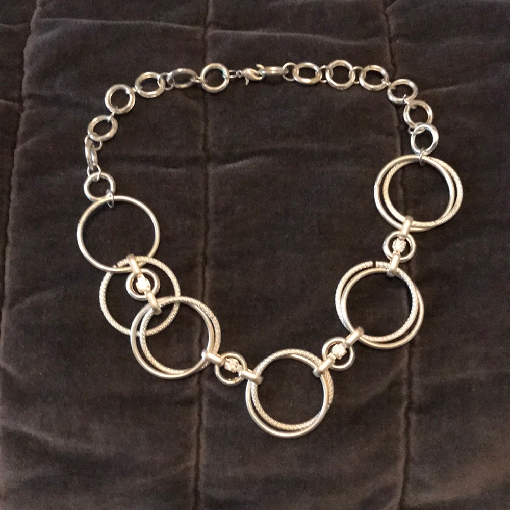 Silver tone interlocked circles necklace